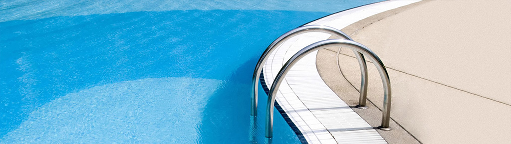 Piscina de una vivienda en la Costa del Sol